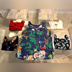 5 - Express mixed material tank tops size L